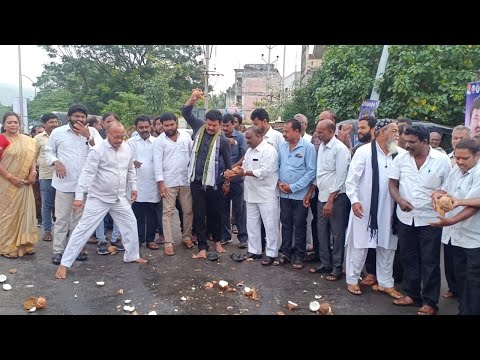 చంద్రబాబుకి మంచి బుద్ది ప్రసాదించాలని దేవునికి ప్రార్ధనలు చేసిన కె.కె.రాజు in Visakhapatnam,Vizagvision...