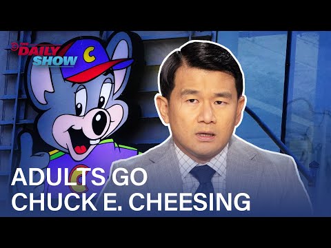 查克奶酪成人版？Ronny Chieng 解釋為什麼這很愚蠢 | 每日秀 (Chuck E. Cheese for Adults? Ronny Chieng Explains Why That’s Stupid | The Daily Show)