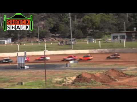 Junior Sedans - A-Main - QLD Junior Sedan Title - Moranbah Speedway - 10.03.13
