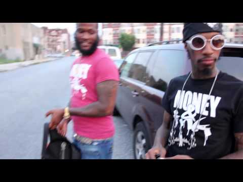 Runway Rem // Studio Vlog 1