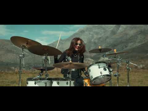 Robledo - "Broken Soul" - Official Music Video