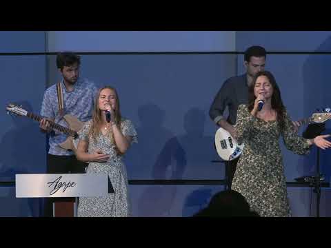 October 16 , 2022  Crinisor Stefan - Prin Ferestrele Odăii de Sus