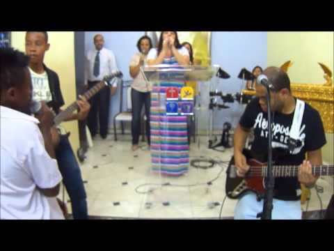 Quadrangular Vera Cruz.......23 Dezembro 2012 - Ministerio Louvor.