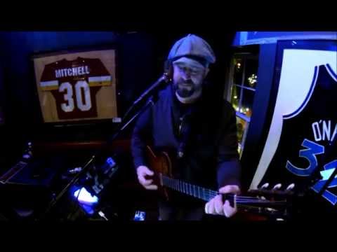 Lovely Day -Bill Withers cover live at Mangia's (Charlie's Bar) in Annapolis, MD