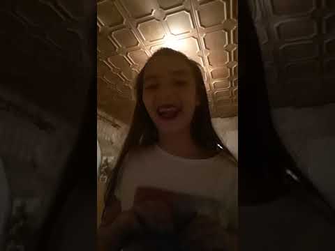 Ce se afla in # geanta mea😍😍😍🤗🤗🤗🤗