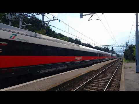 ETR 500 Frecciarossa - Transito con fischio stazione Sommacampagna (VR) 1.08.2021