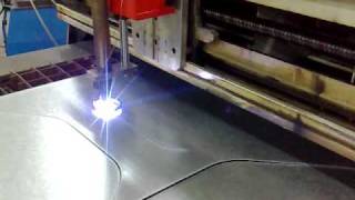 preview picture of video 'PLASMA CUTTING MACHINE 2'