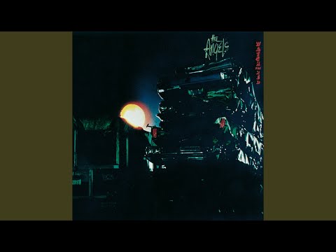 Videoclip de The Zoo / Name Dropping — The Angels