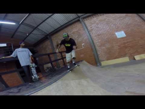 Arthur Alves - kickflip rock