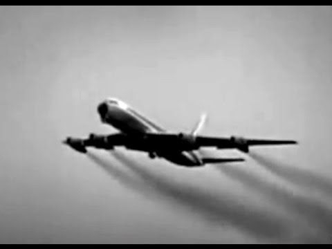 TWA Convair CV-880 & Stewardess Commercial - 1965