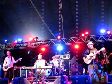 The Duckworth Lewis Method, (5) Mason on the Boundary, live Latitude, 17 July 2009