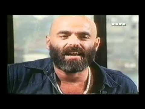 Shel Silverstein introducing the group Dr Hook - From Shel´s Houseboat