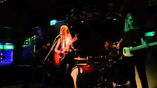 Nilla Nielsen - Bite Me (Live i Helsingborg)