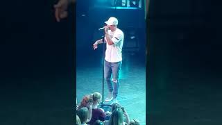 Kane Brown - Let me Down Easy