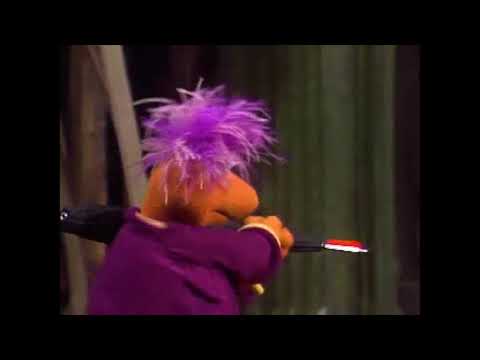 Fraggle Rock: Gobo Grabs the Umbrella