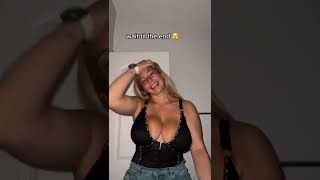 Braless no bra bouncy bouncing boobs dancing tiktok nip slip boob