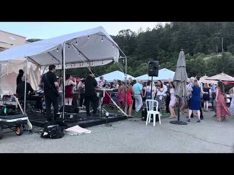 Promotional video thumbnail 10 for Electric X Dance Band