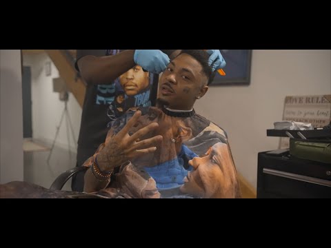 Gasline Julio - AirBnB (shot by @ganktowndurt)