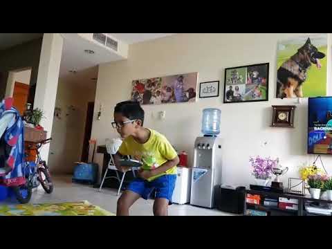 Chiquita backhand flick vs Normal backhand flick