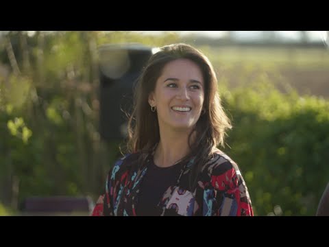 Esmée Dekker - Always remember us this way | Live in Op verzeuk op bezeuk