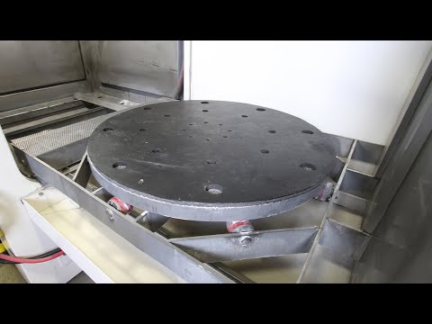 Semi-automatic Vapour Blast Machine In Operation