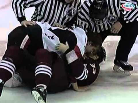 Cody Bass vs Patrick Wellar