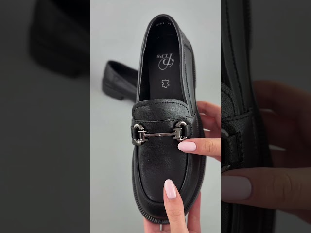 Чоботи жіночі шкіряні байка хутро 592641 Чорний Лофери жіночі шкіра 594034 Чорні