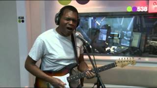 Robert Cray Band - Right Next Door (live bij Evers Staat Op)