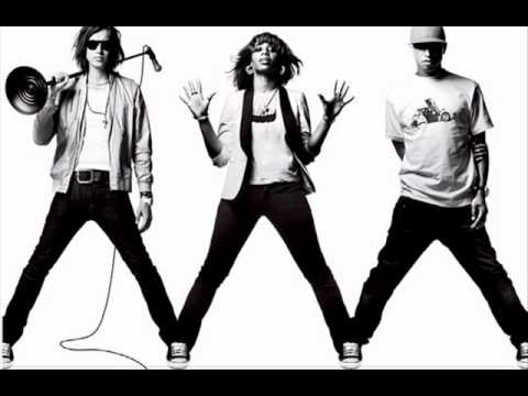 N.E.R.D Ft. Santogold & Julian Casablancas - My Drive Thru.wmv