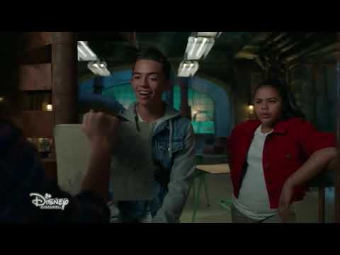 Upside Down Magic Nory draws her friends