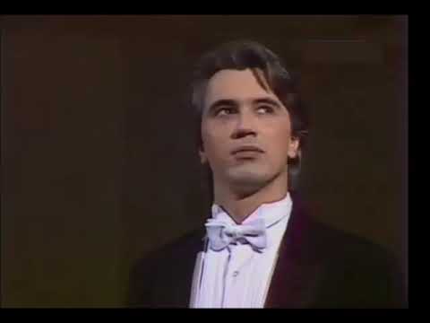 Dmitri Hvorostovsky. A Tanto Amor ( La favorita - Gaetano Donizetti ).