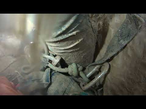 LA STRETTOIA DEI CONTORSIONISTI