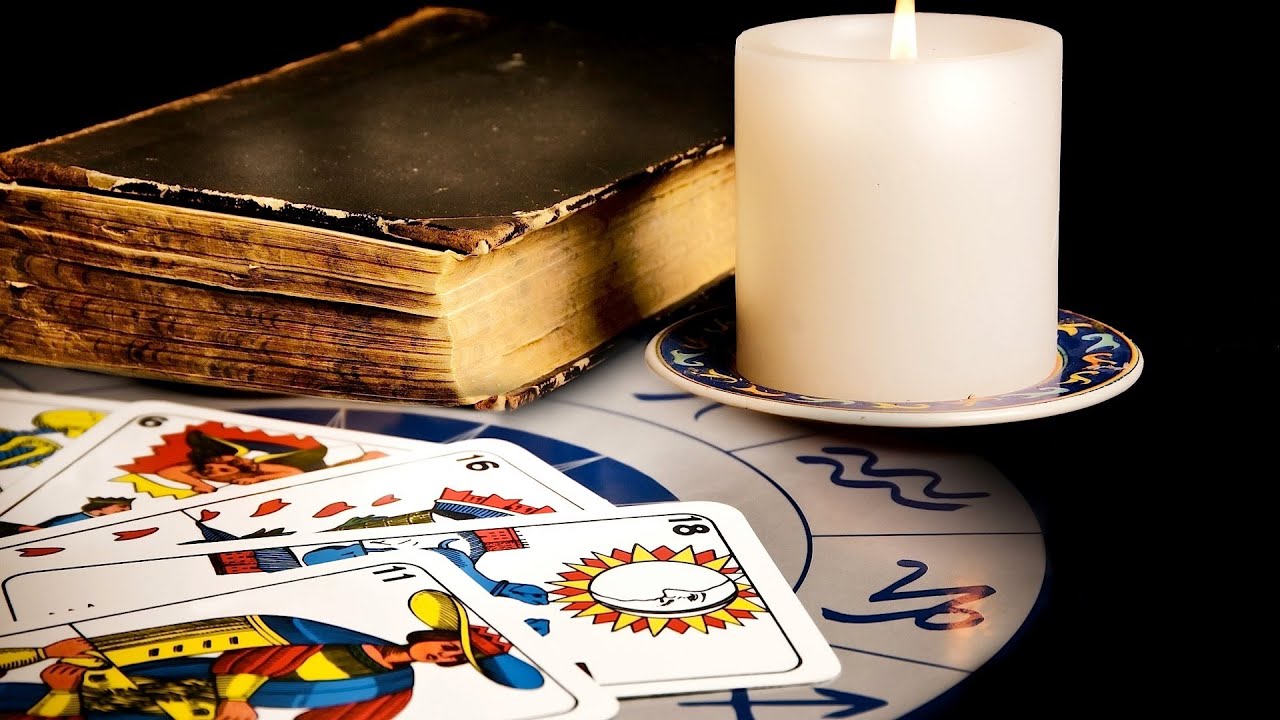 Promotional video thumbnail 1 for Paula Roberts 'the English Psychic'