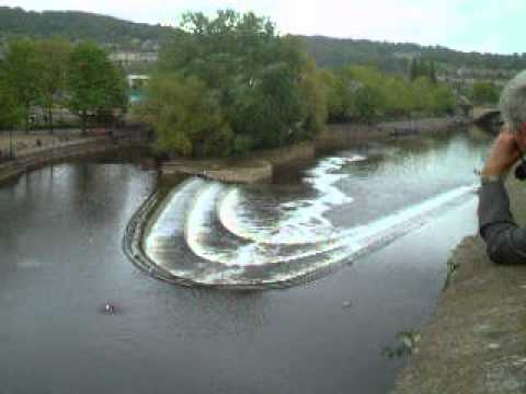 Thumbnail for A view of the River Avon in the City of Bath April 2003