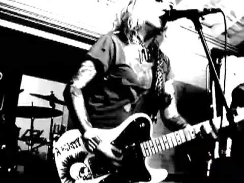 Empty Streets - A Pretty Mess