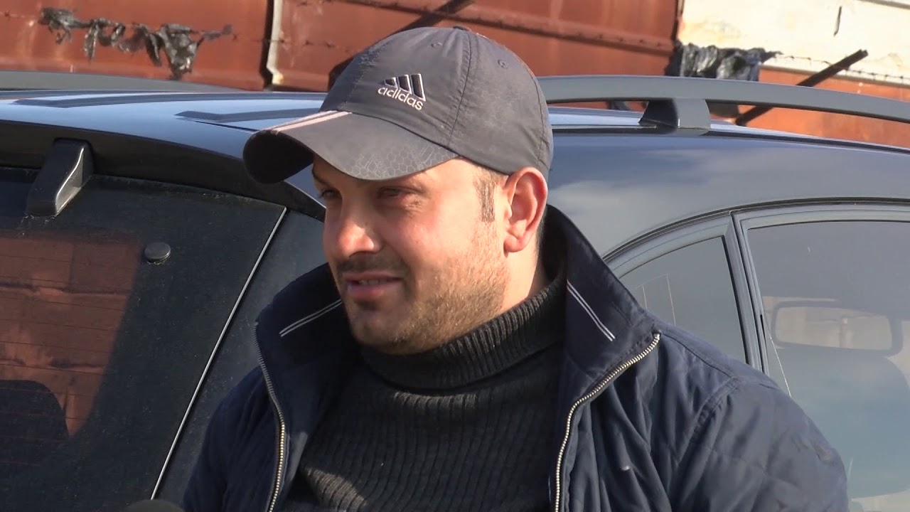 Голямо нерегламентирано сметище се е образувало в края на ромската махала в Хасково