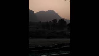 preview picture of video 'IRCTC.  Aagra to Kolkata ... Amazing train journey.. amazing beauty ...'