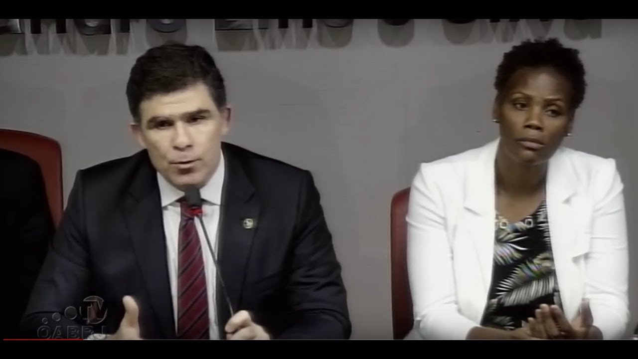 Coletiva sobre o caso de advogada algemada no JEC de Caxias