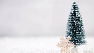 Bing Crosby - It's Beginning to Look a Lot Like Christmas 1951