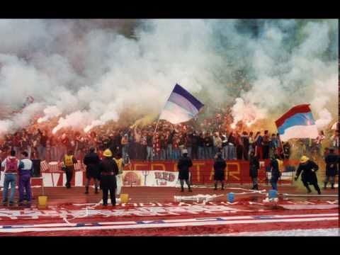 Делије Север 1989 - Црвено бели ми смо са вама!