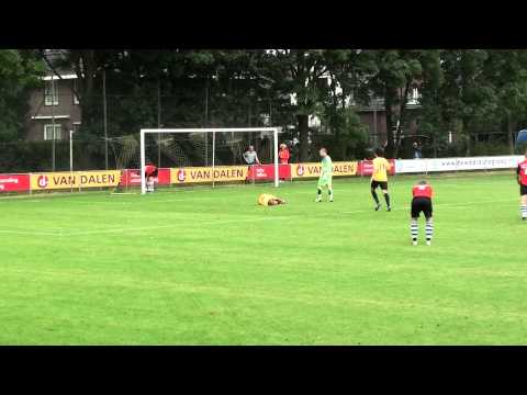 s.v. Leones - Columbia (16.09.2012) de 1-1 door Leones