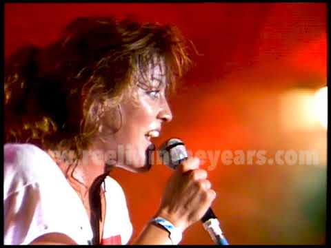 Katrina & The Waves- "Walking On Sunshine" LIVE 1989 [Reelin' In The Years Archive]