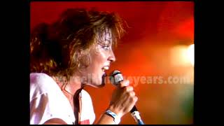 Katrina &amp; The Waves- "Walking On Sunshine" LIVE 1989 [Reelin' In The Years Archive]