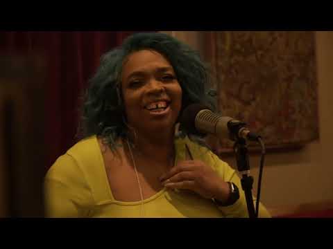 Emoni Wilkins - Be Mine (Official Music Video)