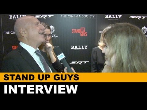 Stand Up Guys Interview - Alan Arkin, Fisher Stevens, Julianna Margulies : Beyond The Trailer