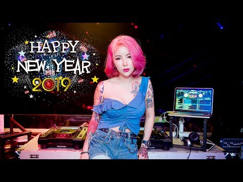សម្រាប់អ្នកឆ្លងឆ្នាំនៅផ្ទះ - Happy New Year 2019 and Countdown at Home - NonStop Remix for Party