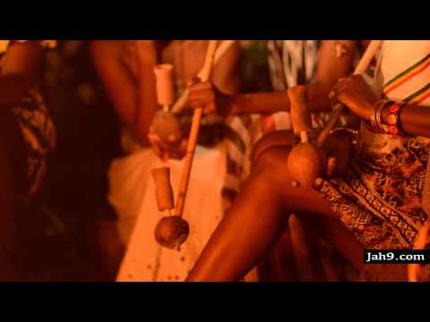 Jah9 ft. Cedric Myton - Taken Up