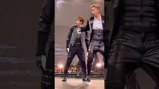 大家睇到嗎?望咗6次😳我又被電暈咗🤤 #mirrorfeelthepassionconcerttour2024 #edanlui #edanlui呂爵安@edanlui #英國爵屎 #Sheesh