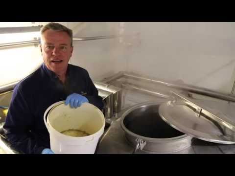 Madness presents - Absolutely Pale Ale - A Madness Brew