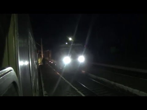 IR1658 Bacau - Bucuresti Nord intra in Adjud cu 477-888-8 - 12.09.2015